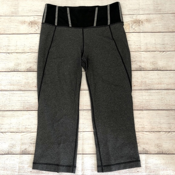 lululemon athletica Pants - LULULEMON Grey & Black Crops Size 8